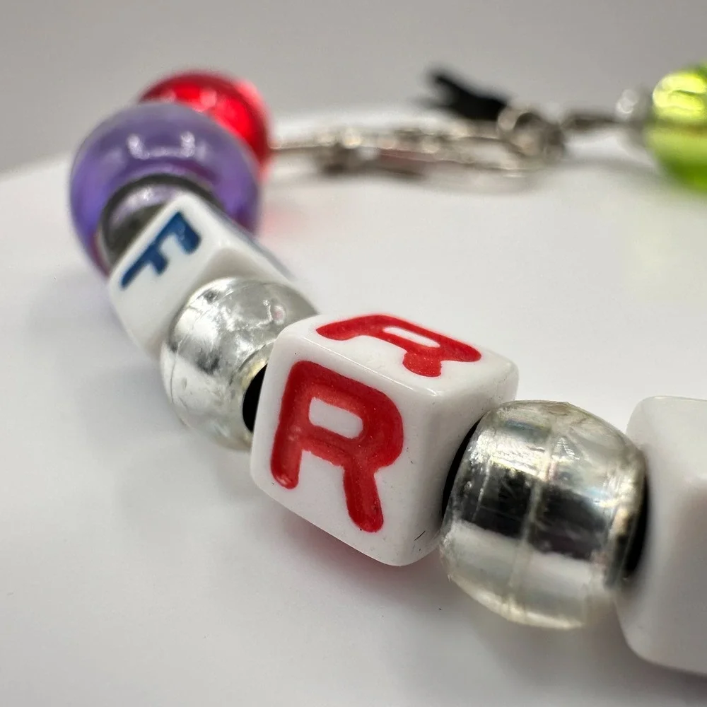 Vintage Y2K Friends Cube Bracelet Acrylic Beaded Silver Tone Women's Jewelry 90s